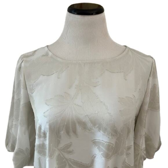 GUC Ann Taylor Cream Floral Burnout Puff Sleeve Blouse. Size M. - Picture 5 of 11